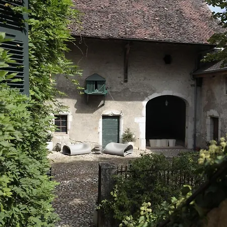 Bed & Breakfast Sessius1622 Cessy