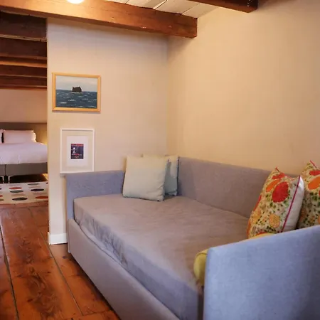 Sessius1622 Bed & Breakfast *
